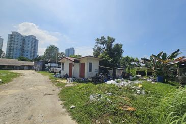 [Below Market], Open Title Residential Land, Jalan Lorong Bistari 3, Kampung Sri Aman Bistari, Puchong Selangor for Sale