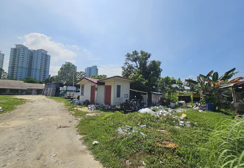 [Below Market], Open Title Residential Land, Jalan Lorong Bistari 3, Kampung Sri Aman Bistari, Puchong Selangor for Sale