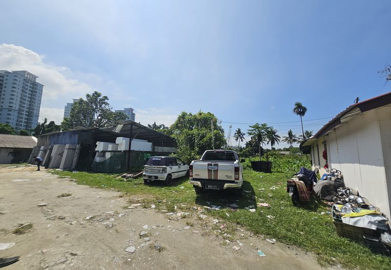 [Below Market], Open Title Residential Land, Jalan Lorong Bistari 3, Kampung Sri Aman Bistari, Puchong Selangor for Sale