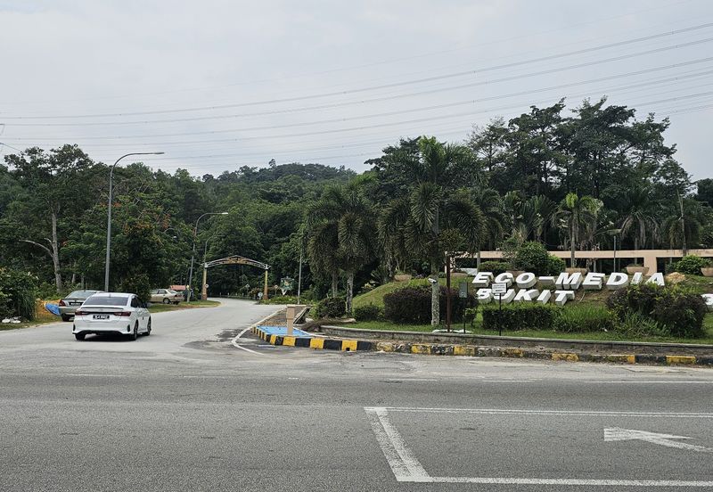 Tanah Tepi Jalan 1.92 ekar Sungai Buah, Dengkil, Selangor Untuk di Jual.