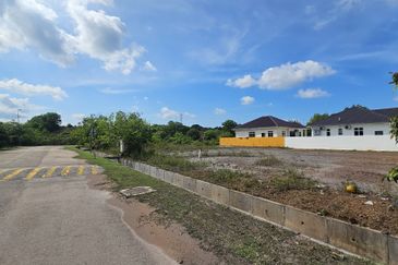 Tanah Lot Banglo Taman Ambassador Village Durian Tunggal, Alor Gajah Melaka Untuk DiJual / Sale