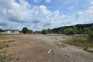 Tanah Lot Banglo Taman Ambassador Village Durian Tunggal, Alor Gajah Melaka Untuk DiJual / Sale