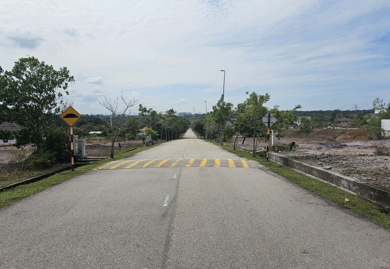 Corner Lot Banglo Taman Ambassador Village Durian Tunggal, Alor Gajah Melaka Untuk DiJual / Sale