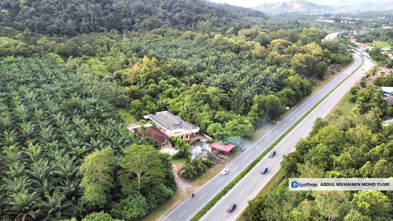 Batu 10 Jeniang, Tanah Dusun, Sebelah Main Road For Sale, Kedah, Gurun