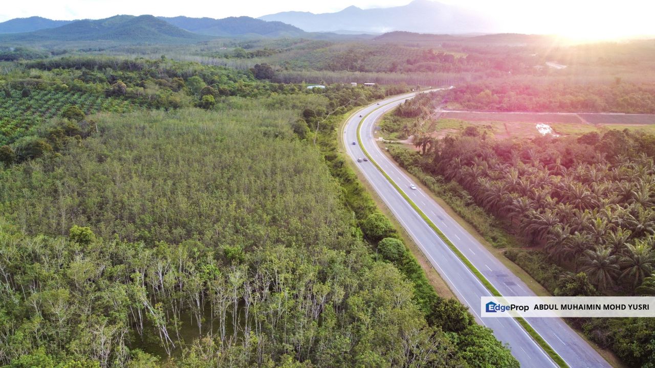 Batu 10 Jeniang, Tanah Dusun, Sebelah Main Road For Sale, Kedah, Gurun