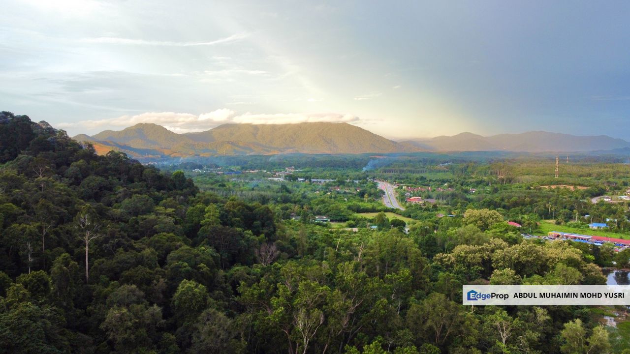 Batu 10 Jeniang, Tanah Dusun, Sebelah Main Road For Sale, Kedah, Gurun