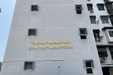 Tingkat Nusantara, Jelutong, Lokasi Strategik