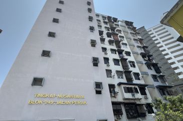 Tingkat Nusantara, Jelutong, Lokasi Strategik