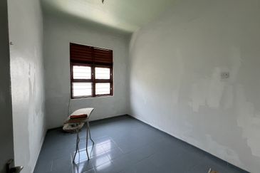 Tingkat Nusantara, Jelutong, Lokasi Strategik