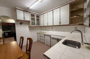 Flat Hamna, Ground Floor