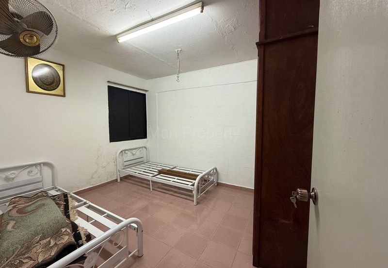 Flat Hamna, Ground Floor