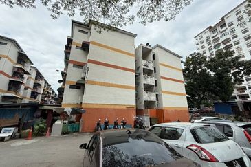 Flat Hamna, Ground Floor