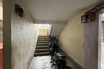 Flat Hamna, Ground Floor