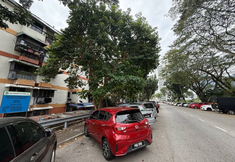 Flat Hamna, Ground Floor