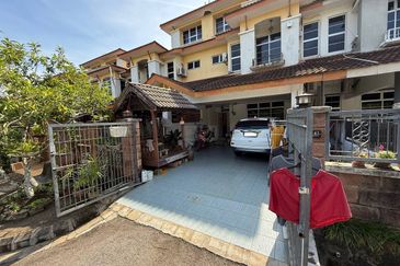 BANDAR LAGUNA MERBOK (TERES)