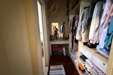 BANDAR LAGUNA MERBOK (TERES)