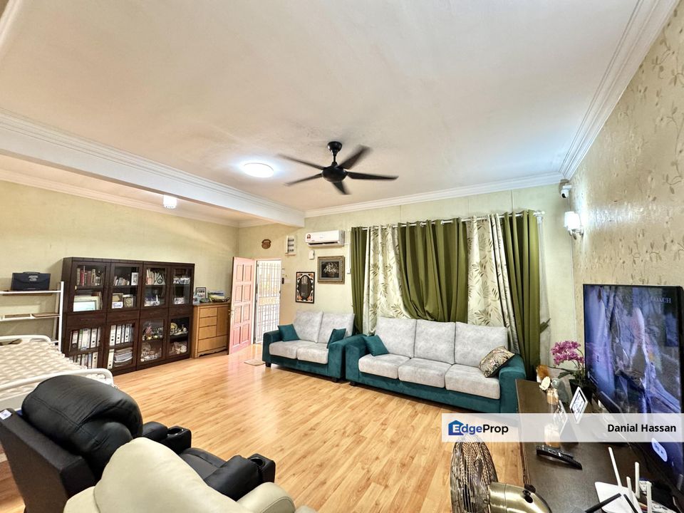 Guarded Community 2 Storey Terrace House Bayu Damansara Seksyen 11 Kota Damansara, Selangor, Kota Damansara