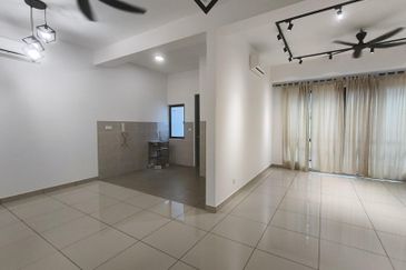 Ayden Townhouse Warisan Puteri