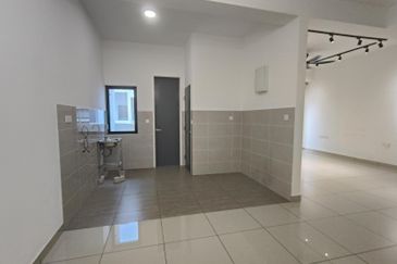 Ayden Townhouse Warisan Puteri