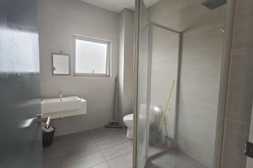 Ayden Townhouse Warisan Puteri