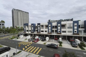 Ayden Townhouse Warisan Puteri