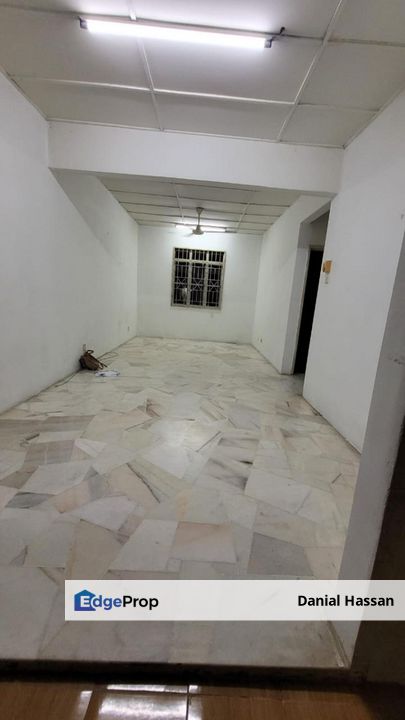 Corner Unit Below Market Value Freehold Sri Pinang Apartment Bandar Puteri Puchong, Selangor, Puchong