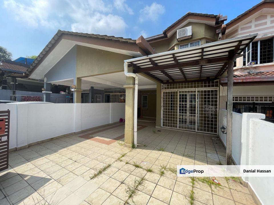 Renovated & Extended 2 Storey Terrace House Gated & Guarded Area Subang Impian Seksyen U10 Shah Alam, Selangor, Shah Alam