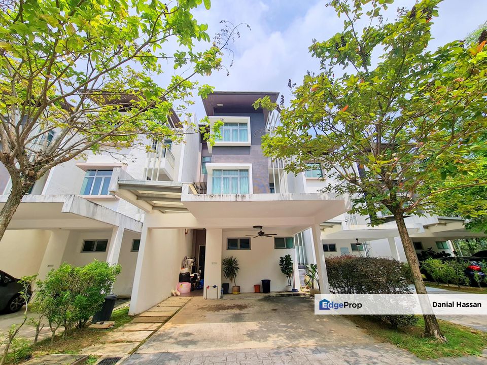 Renovated Furnished 3 Storey Terrace House Schumann @ Symphony Hills Cyberjaya, Selangor, Cyberjaya