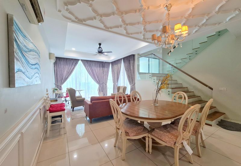 Symphony Hills Schumann