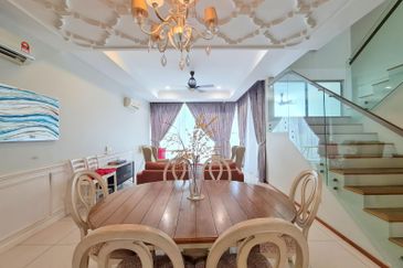 Symphony Hills Schumann