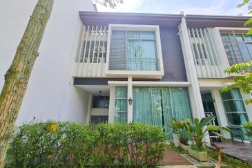 Symphony Hills Schumann