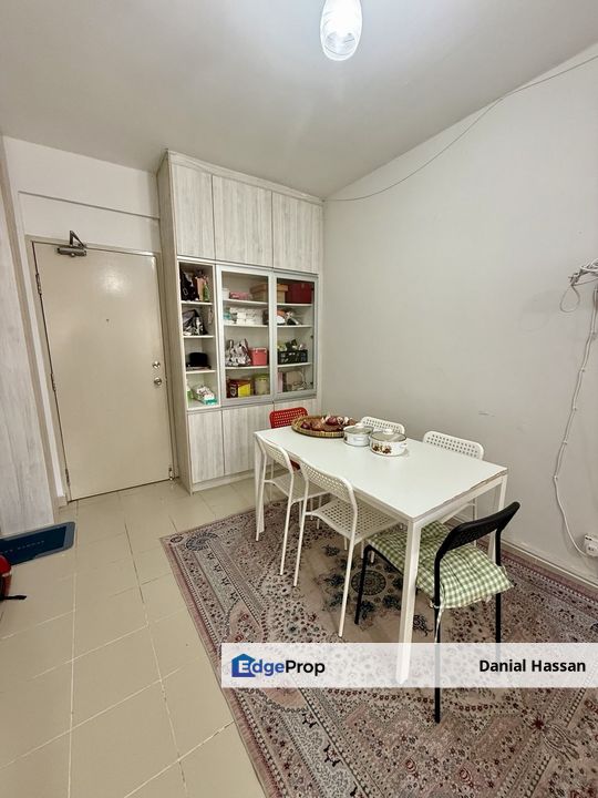 Corner Unit Low Level Vista Tasik Condo Bandar Sri Permaisuri Cheras Kuala Lumpur, Kuala Lumpur, Cheras