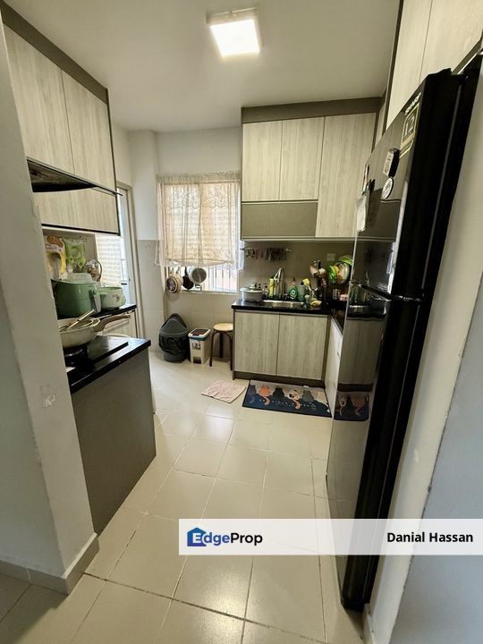 Corner Unit Low Level Vista Tasik Condo Bandar Sri Permaisuri Cheras Kuala Lumpur, Kuala Lumpur, Cheras