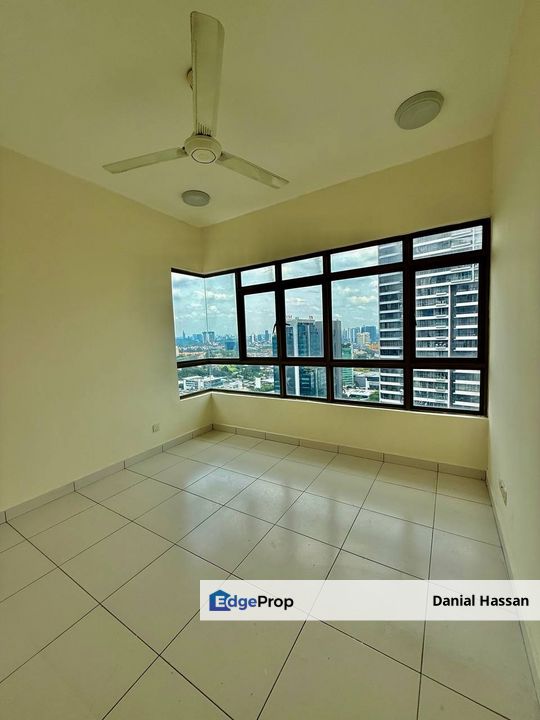 Below Market Value Near MRT Service Apartment Neo Damansara Petaling Jaya Damansara Perdana, Selangor, Damansara Perdana