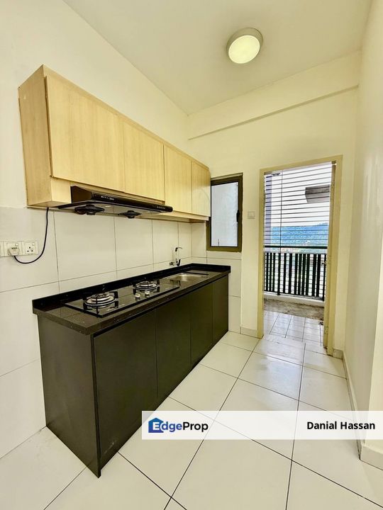 Below Market Value Near MRT Service Apartment Neo Damansara Petaling Jaya Damansara Perdana, Selangor, Damansara Perdana