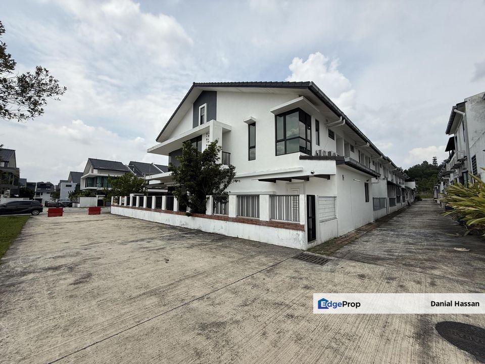 Renovated Extended End Lot 2 Storey Terrace House Elmina Valley 4 Elmina West Shah Alam Denai Alam, Selangor, Shah Alam
