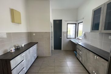 Ayden Townhouse Warisan Puteri