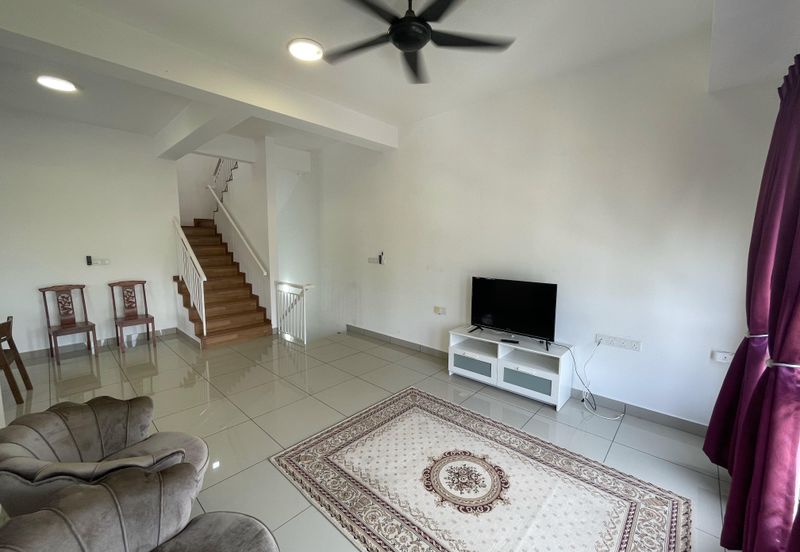 Ayden Townhouse Warisan Puteri