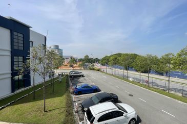 Ayden Townhouse Warisan Puteri