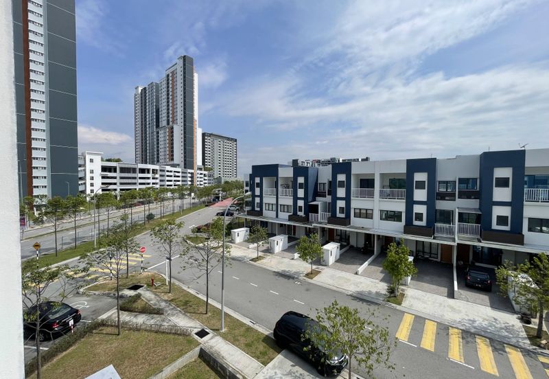 Ayden Townhouse Warisan Puteri