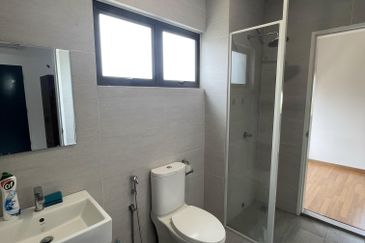 Ayden Townhouse Warisan Puteri