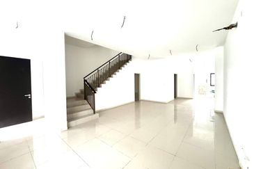 Setia Warisan Tropika (Belladonna)