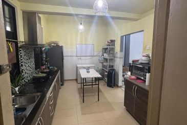 Pangsapuri Sri Pelangi