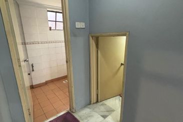 Pangsapuri Sri Pelangi