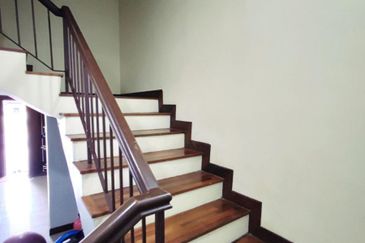 Taman Kristal, Dengkil