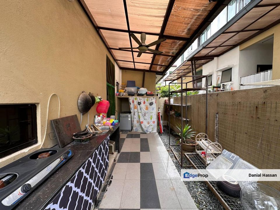 Near KTM UKM Renovated 3 Storey Semi-D House Taman Tropika 2 Bangi Kajang, Selangor, Kajang