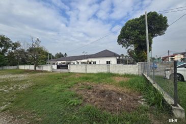 Kampung Sungai Sekamat