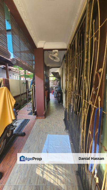 Facing Open End Lot Renovated 2 Storey Terrace House Cahaya SPK Seksyen U9 Shah Alam, Selangor, Shah Alam