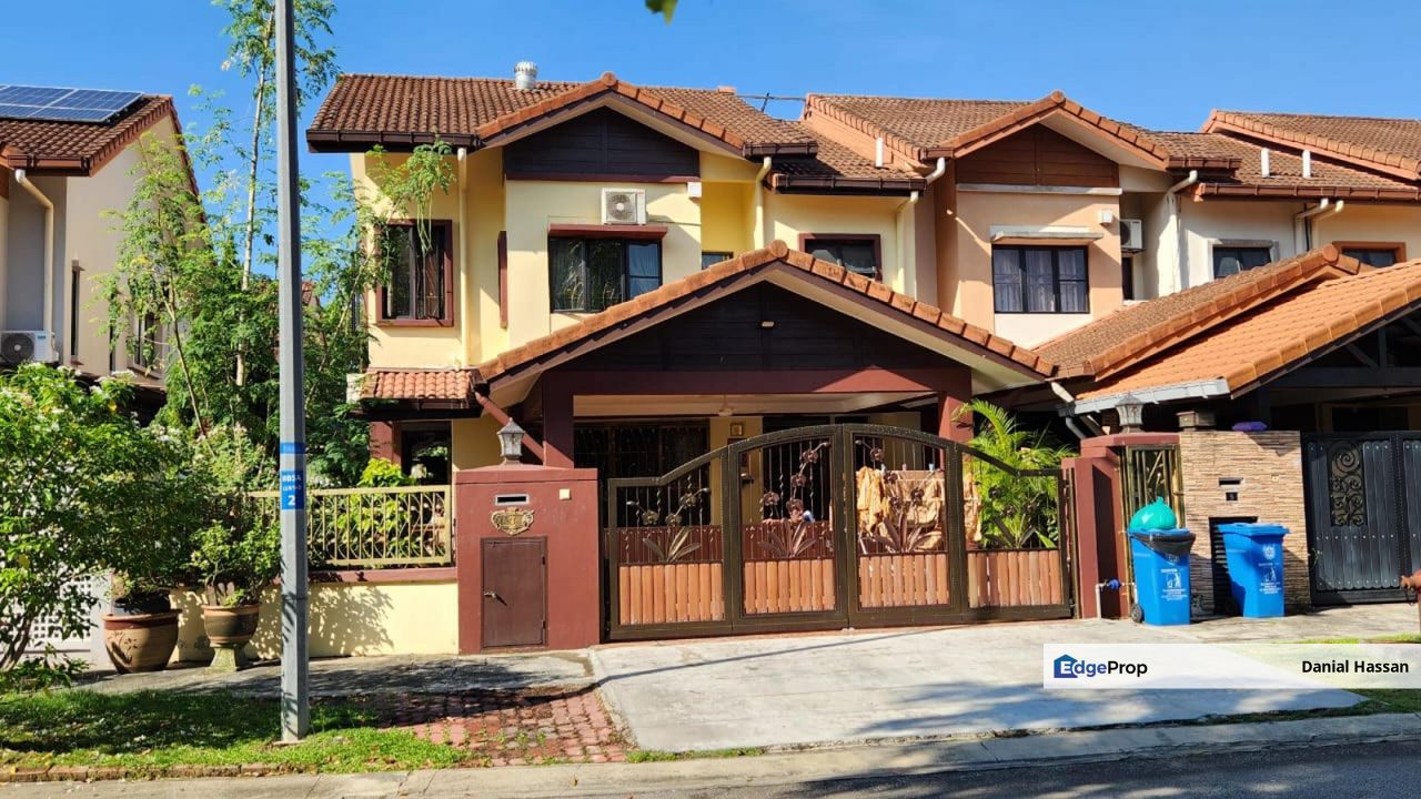 Facing Open End Lot Renovated 2 Storey Terrace House Cahaya SPK Seksyen U9 Shah Alam, Selangor, Shah Alam