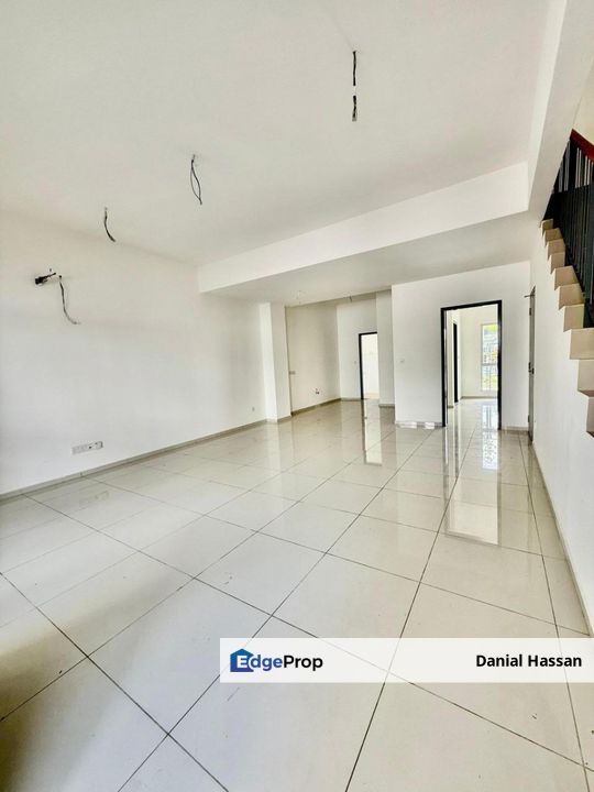 Near KLIA Facing Open 2 Storey Terrace House Casa Wood Cybersouth Dengkil Cyberjaya, Selangor, Dengkil